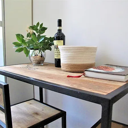 Castro Chic House بيت للعطل روما